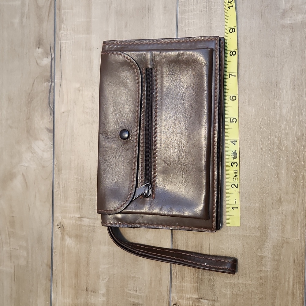 Chocolate Brown clutch feels and looks like leather unmarked brand wristlet